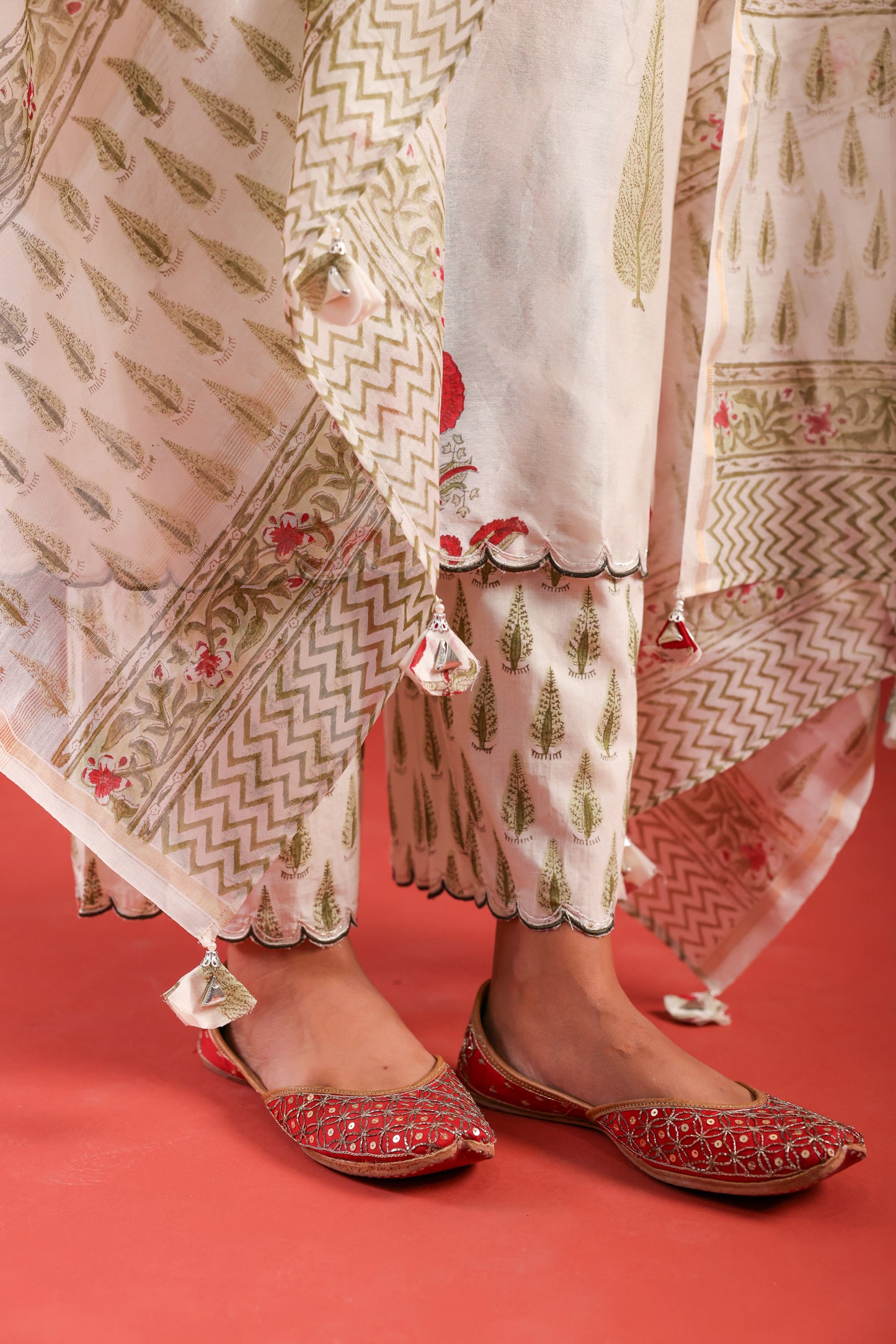 White-Red Chanderi Straight Line Kurta