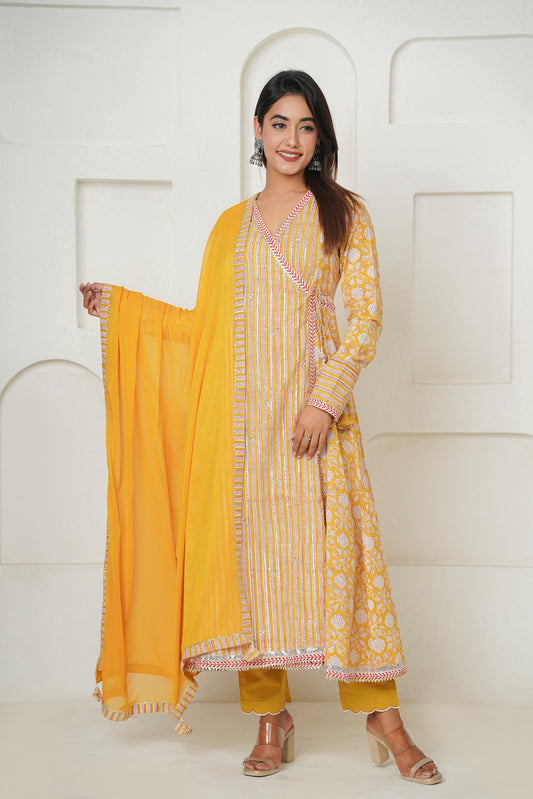YELLOW HANDBLOCK PRINTED FLORAL ANGRAKHA KURTA SET