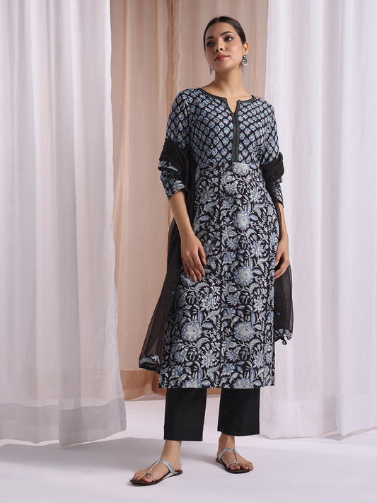 Black hand block printed kurta with plain pant and doriya dupptaa
