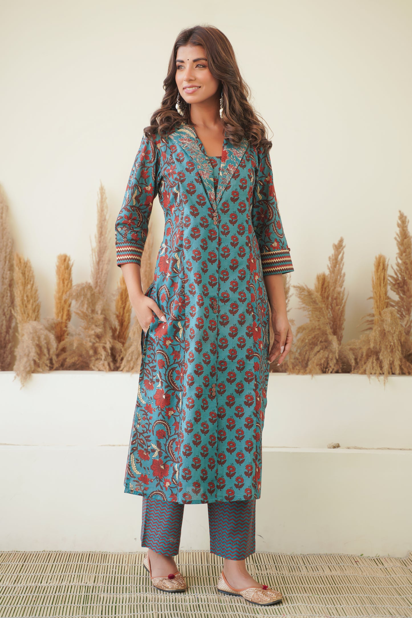 BLUE PRINCESS CUT COLLARED KURTA