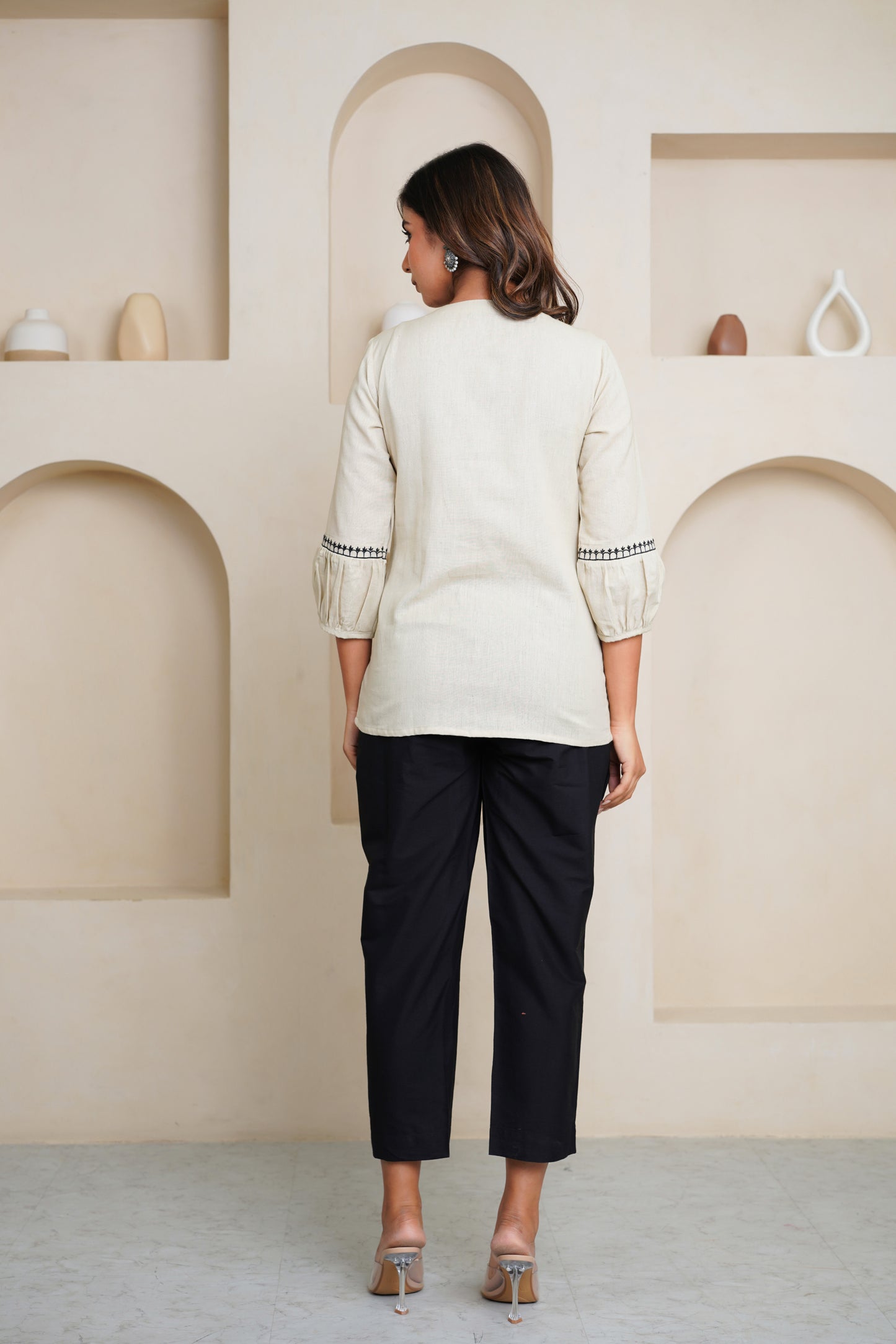 CREAM COLOUR COTTON FLAX TOP WITH EMBROIDERY