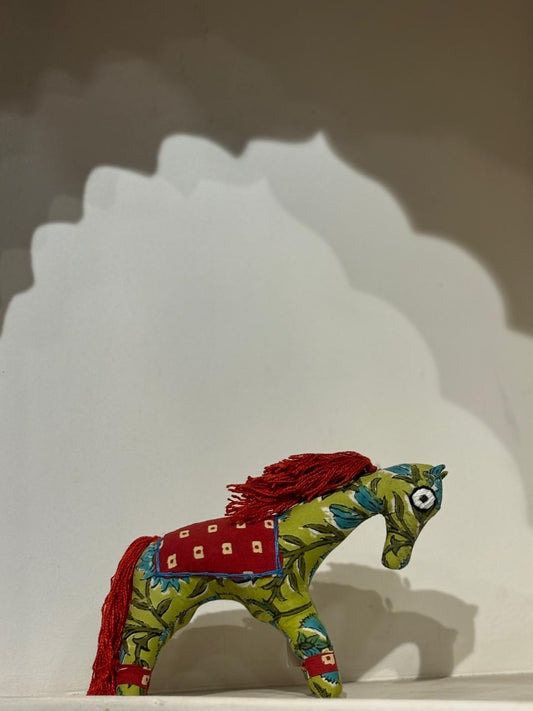 Horse Show-Piece