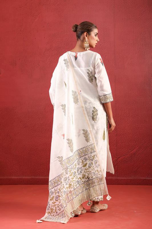 WHITE PURE CHANDARI STRAIGHT LINE SUIT