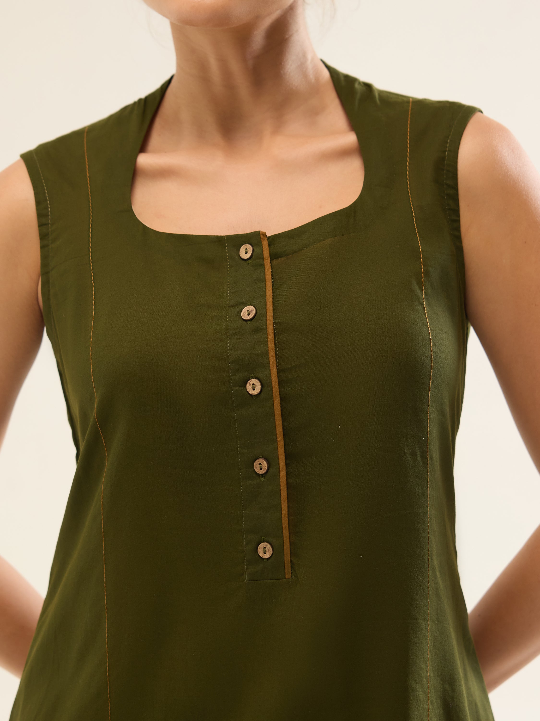 Green Solid Kurta And Plazzo Set