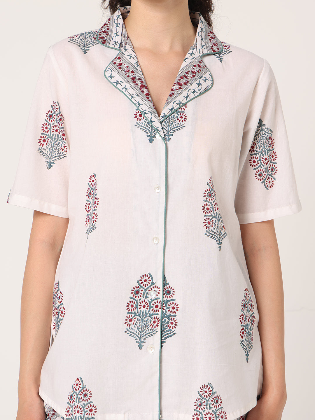 WHITE- GREY  HAND BLOCK PINTED FULL NIGHT SUIT