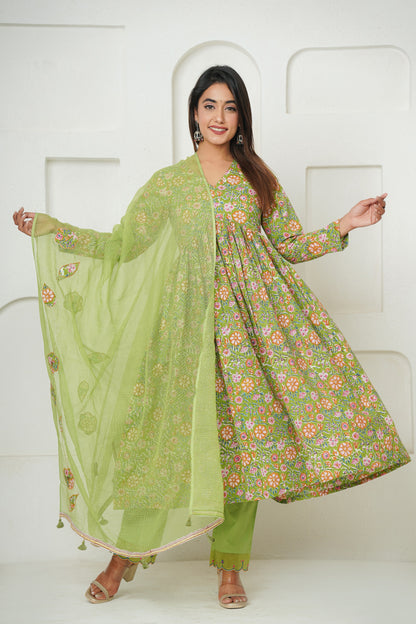 GREEN FLORAL BLOCK PRINT GATHER ANARKALI KURTA SET