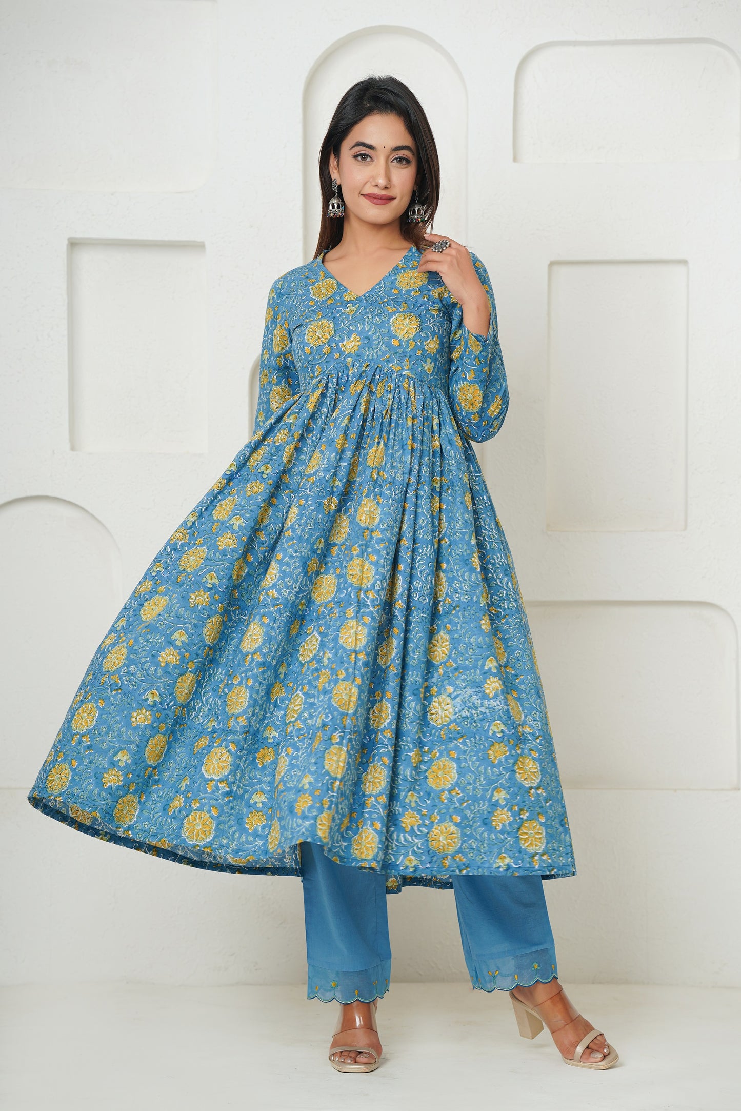 BLUE FLORAL BLOCK PRINT GATHER ANARKALI KURTA SET