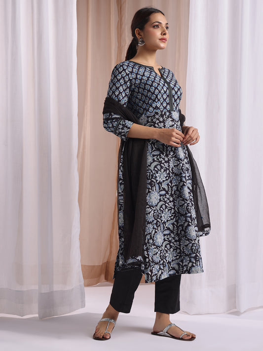 Black  hand block printed kurta with plain pant and doriya dupptaa