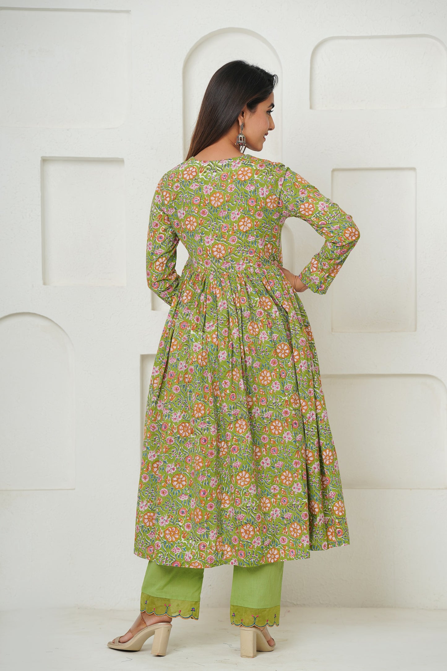 GREEN FLORAL BLOCK PRINT GATHER ANARKALI KURTA SET