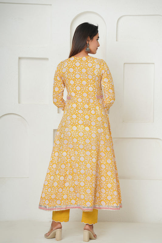 YELLOW HANDBLOCK PRINTED FLORAL ANGRAKHA KURTA SET