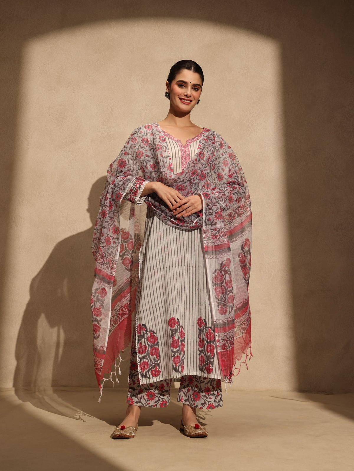 Pink Linbin White- Pink Lining Suit – Jaipuri Banno