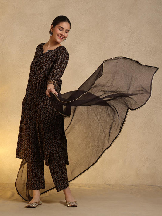 Black Straight Line Suit