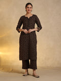 Black Straight Line Suit