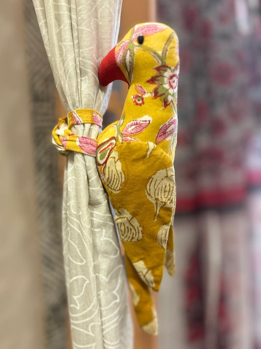 Parrot Show-Piece